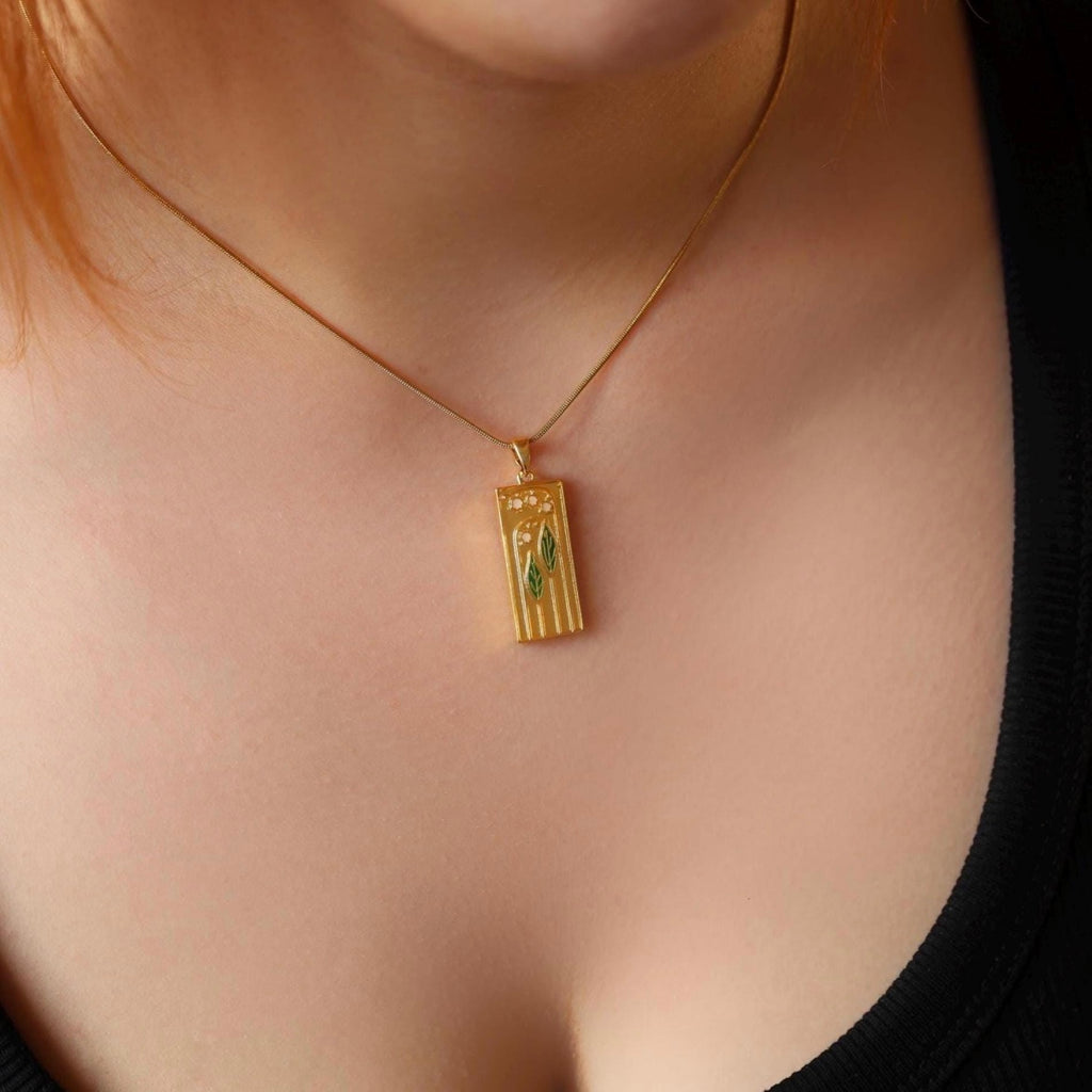 18K Gold Plated Lily Pendant Necklace | Art Nouveau Floral Gold Necklace