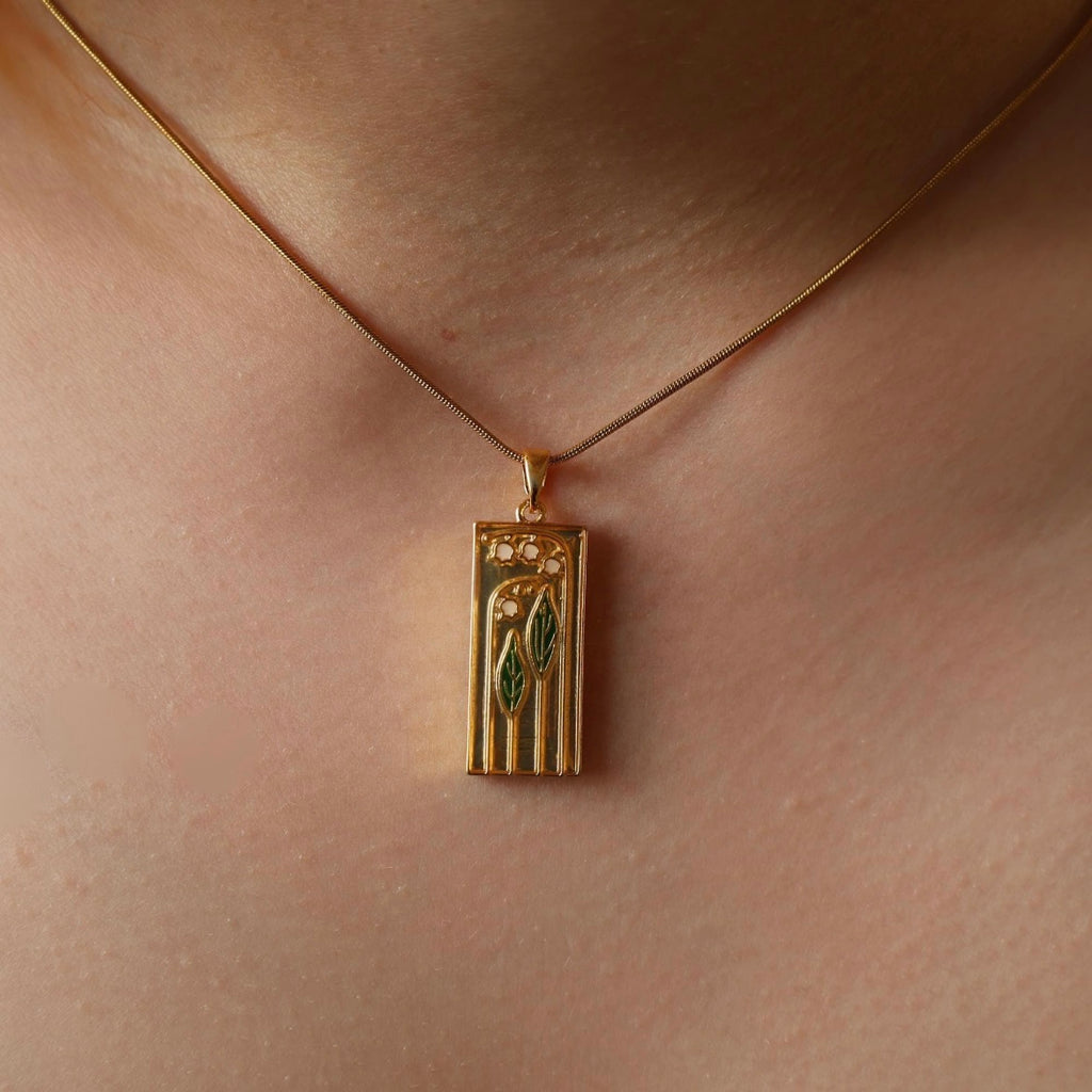 18K Gold Plated Lily Pendant Necklace | Art Nouveau Floral Gold Necklace